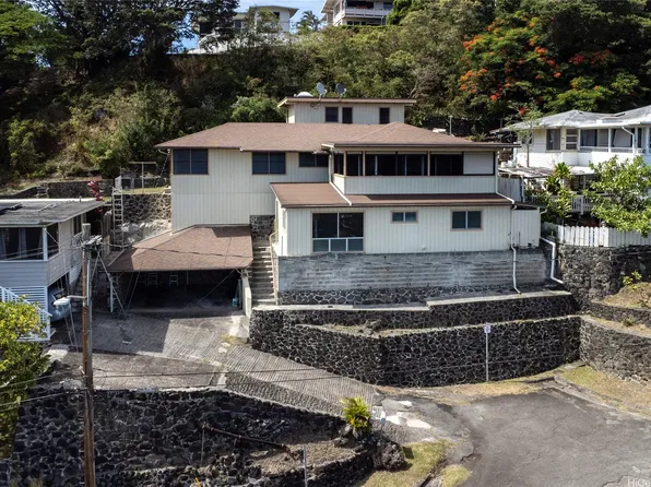 725 Walea Pl, Honolulu, HI 96817