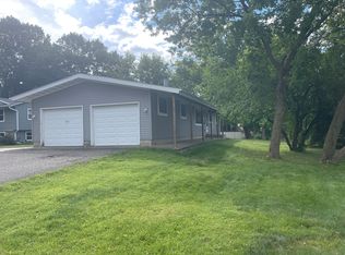 2056 Stowe Ave, Arden Hills, MN 55112