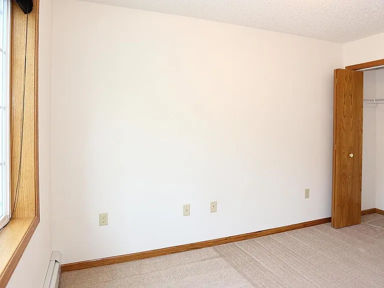 Mill Pond Apartments — Photo 20