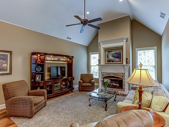 3rd image of 1650 Tartan Ln