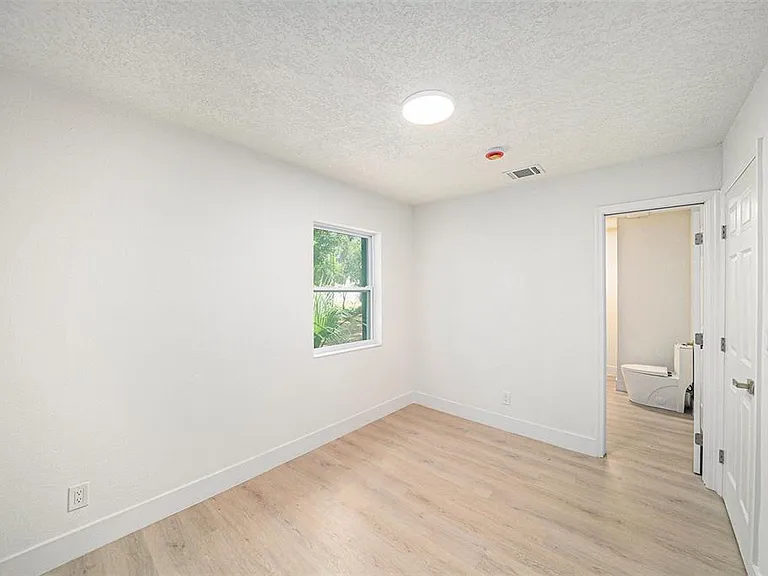 3812 W Rogers Ave — Photo 19