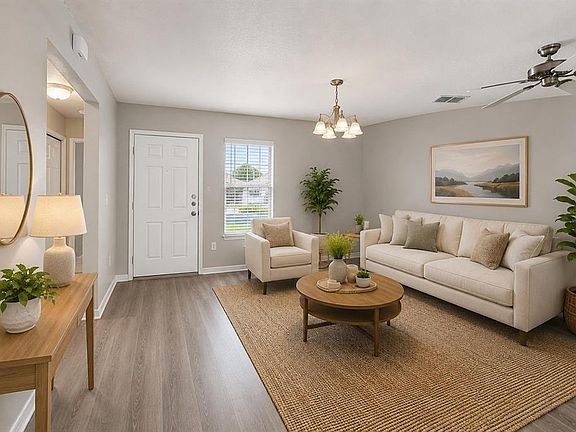2nd image of 516 BELLA ROSA CIRCLE