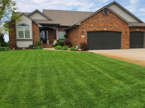 4746 N Emerald Ct, Maize, KS 67101