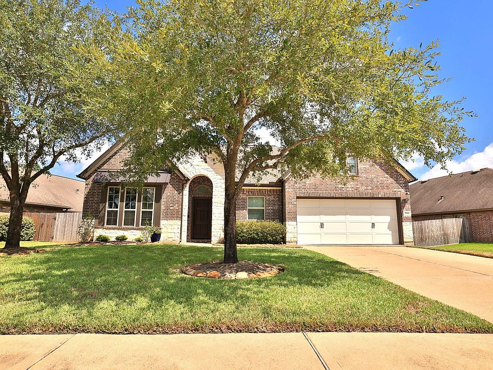 1st image of 3311 Sunlight Hill Ln