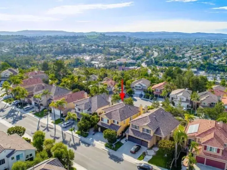 25591 Aria Dr — Photo 22