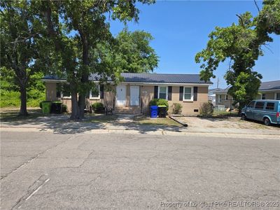 703 Lake Ave, Spring Lake, NC, 28390