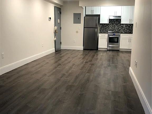 2nd image of 524 E 236th St #4C