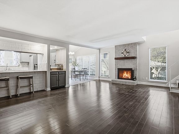 4th image of 2713 Meadowstone Ct
