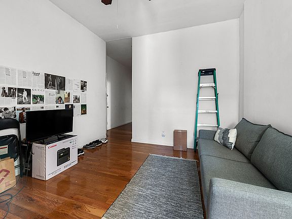 3rd image of 1457 3rd Ave APT 5