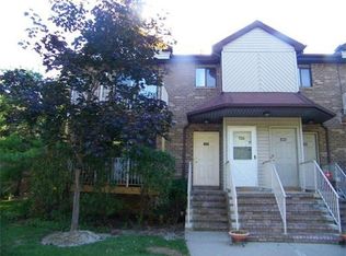4402 Birchwood Ct, North Brunswick, NJ 08902