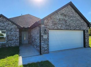 2110 10th St, Port Arthur, TX 77640