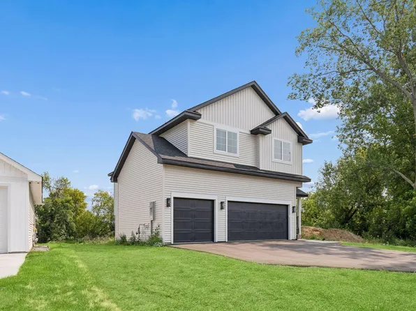 21349 Cottonwood St NW, Oak Grove, MN 55011