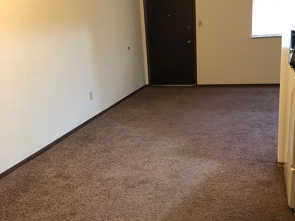 5th image of 250 Tudor Ave APT 3