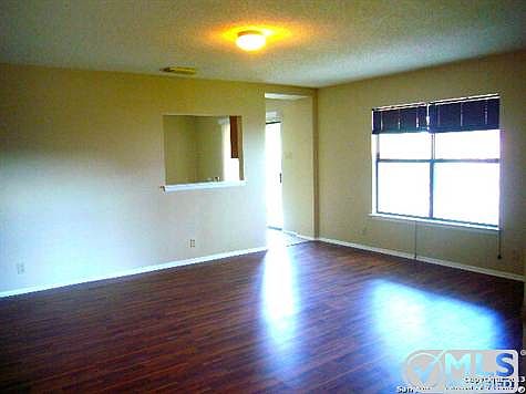 3rd image of 2906 Broad Plain Dr