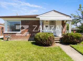 6869 Buhr St, Hamtramck, MI 48212