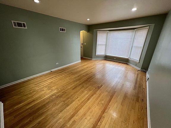 5th image of 6307 W Gunnison St #1
