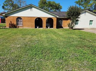 2135 County Road 540, Alvin, TX 77511