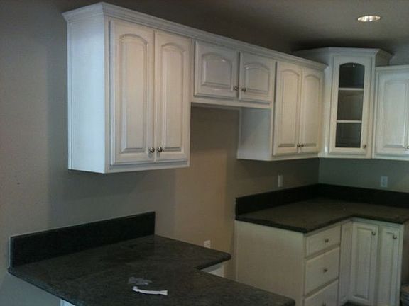 4th image of 1467 N El Molino Ave