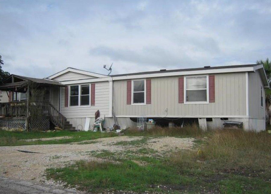 1st image of 1112 Valeria Dr