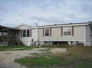 1112 Valeria Dr, Marion, TX 78124