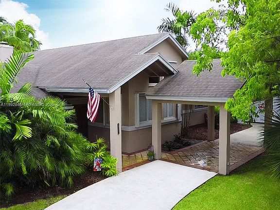 3rd image of 26451 SW 173rd Pl