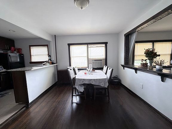 4th image of 34 Parkside Dr