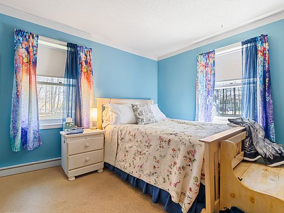 3rd image of 37 Alice Drive #17