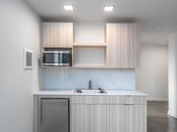 1446 NW 53rd St #205