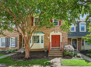 8217 Clifton Farm Ct, Alexandria, VA 22306