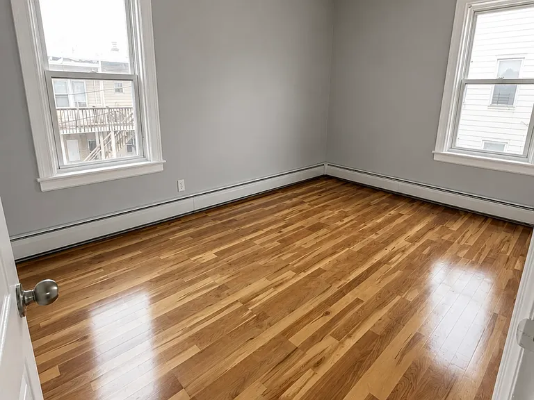 152 W 33rd St #2 — Photo 3