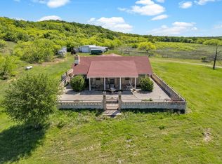 586 Roberts Branch Rd, Jacksboro, TX 76458