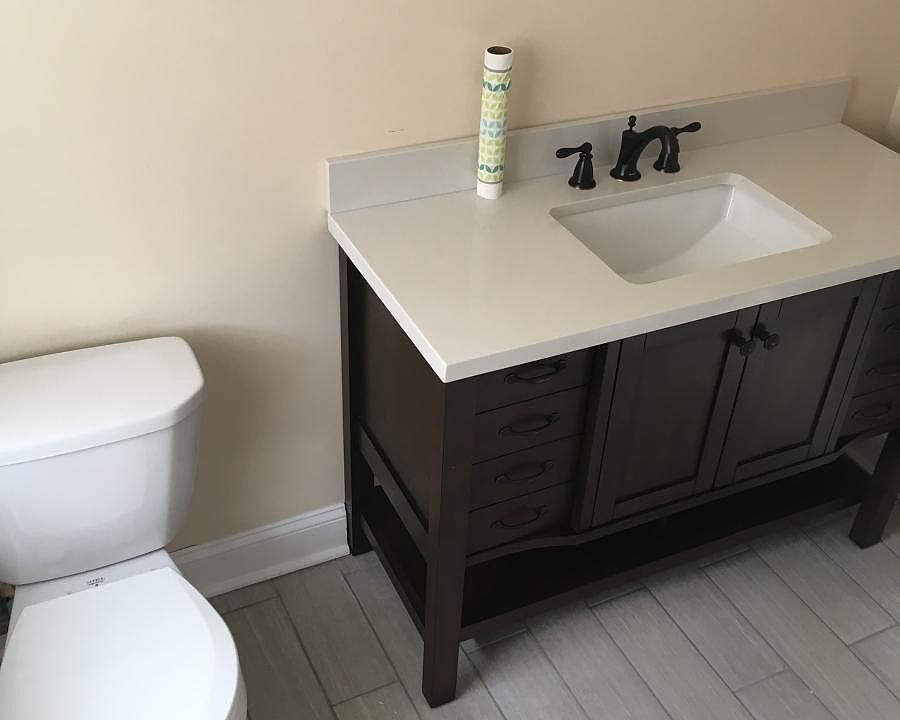 new bathroom with combo shower/tub
