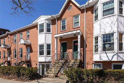904 State St #3 Photo 1