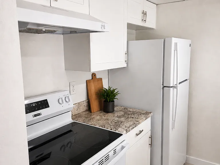 One bedroom kitchen.