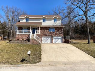 1321 Hoffman Dr, Jefferson City, MO 65101