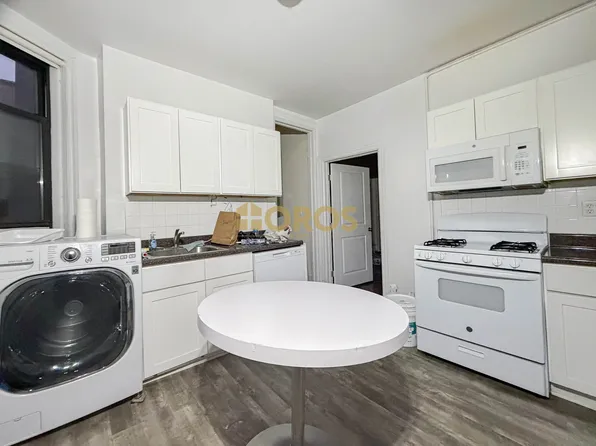 26 Grand Street image 1 of 6