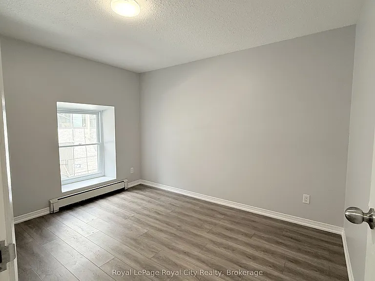 116 Wyndham St N #2 — Photo 11