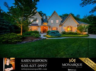 716 Canopy Dr, Naperville, IL 60540