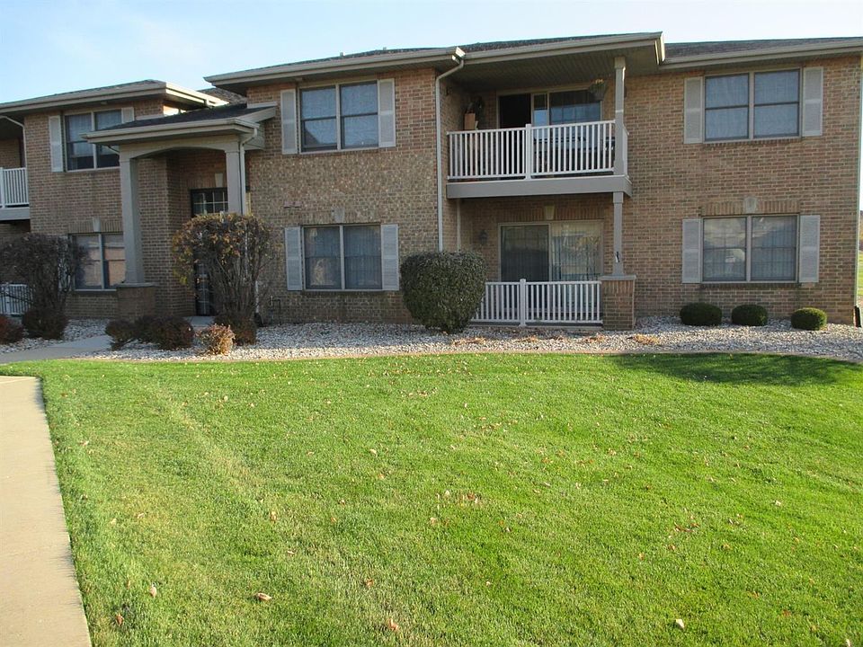 1st image of 9814 Wildwood Ct Unit 1-A