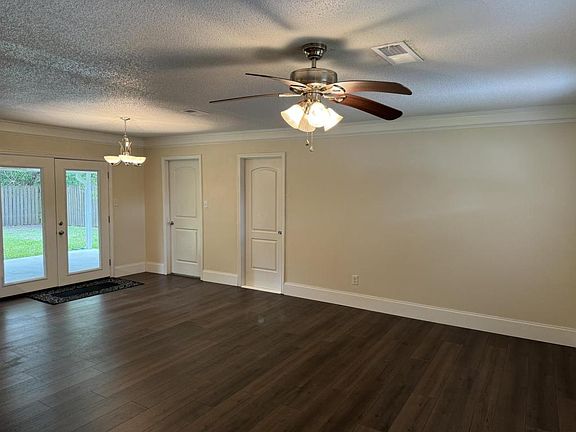 4th image of 125 Brentwood Blvd