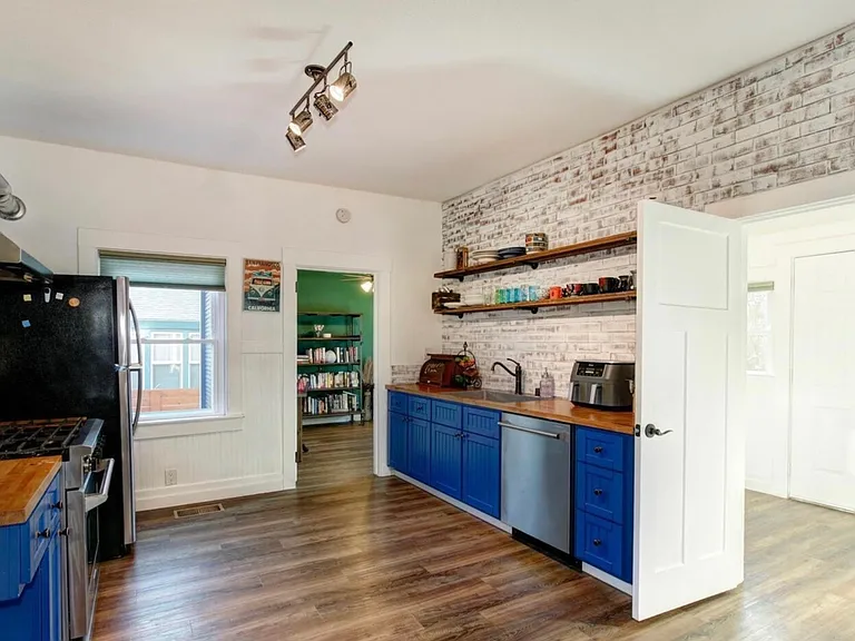 3500 Santa Cruz Way — Photo 12
