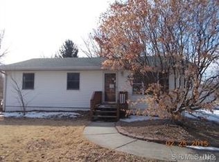 832 Hollywood Heights Rd, Caseyville, IL 62232