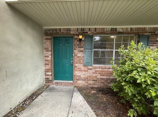 215 Darsey Rd APT 19, Hinesville, GA 31313