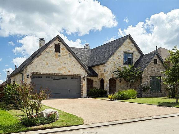 2nd image of 2609 Chillingham Ct