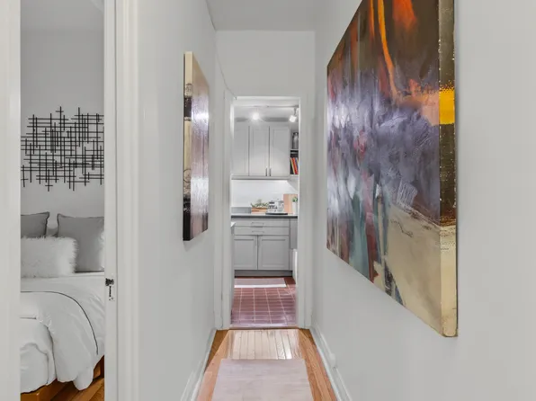 79 Perry Street image 4 of 12