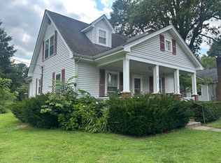 217 W Stephens St, Midway, KY 40347