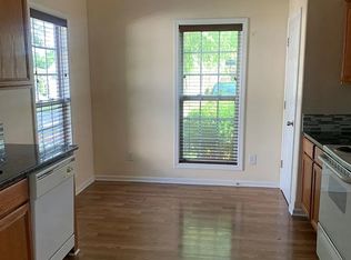 5922 Fox Ridge Ln, Winston Salem, NC 27104