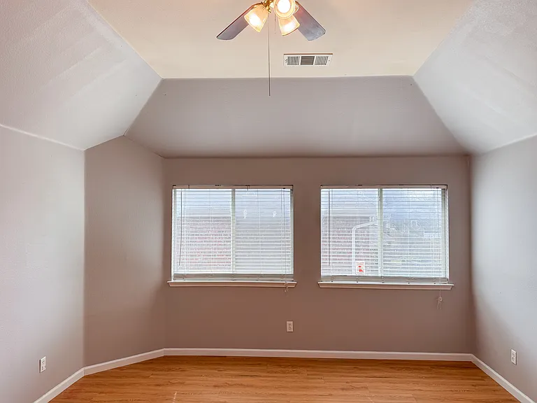 1212 Maple Terrace Dr — Photo 25
