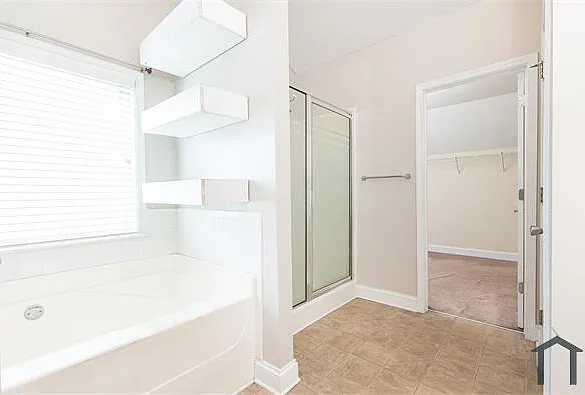 1332 Lock Heath Trl — Photo 24