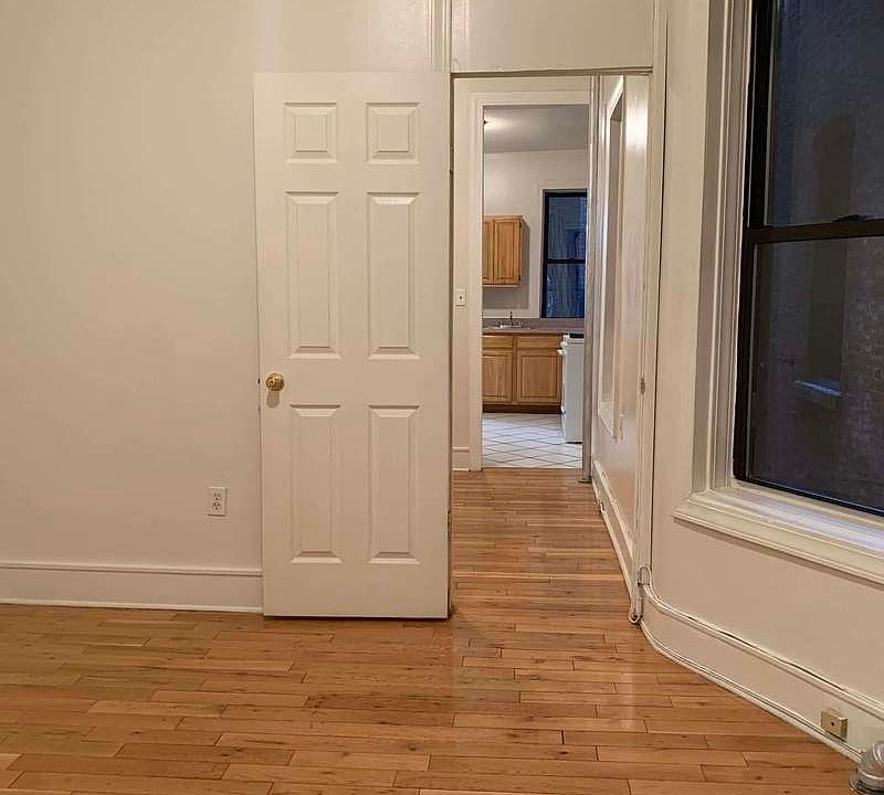 1st image of 698 Amsterdam Ave #3NN